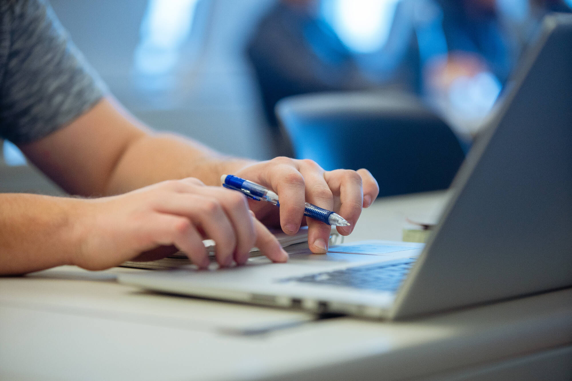 hands on a keyboard typing